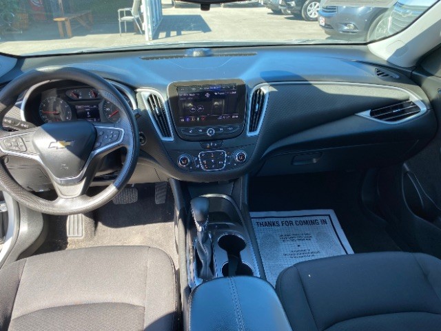 Chevrolet Malibu Vehicle Full-screen Gallery Image 08