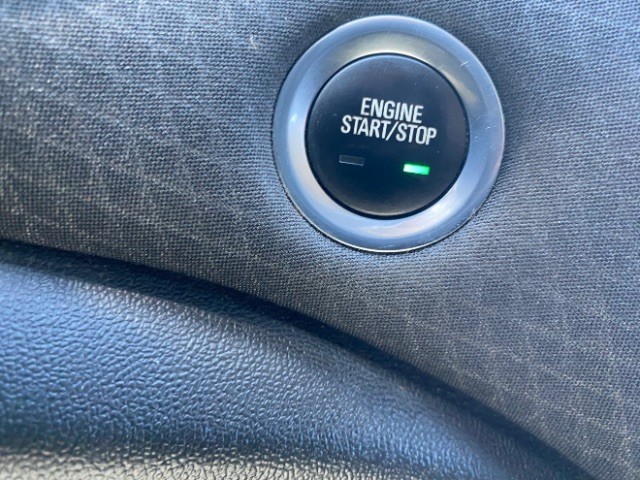 Chevrolet Malibu Vehicle Full-screen Gallery Image 13