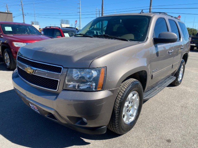 Chevrolet Tahoe Vehicle Full-screen Gallery Image 03