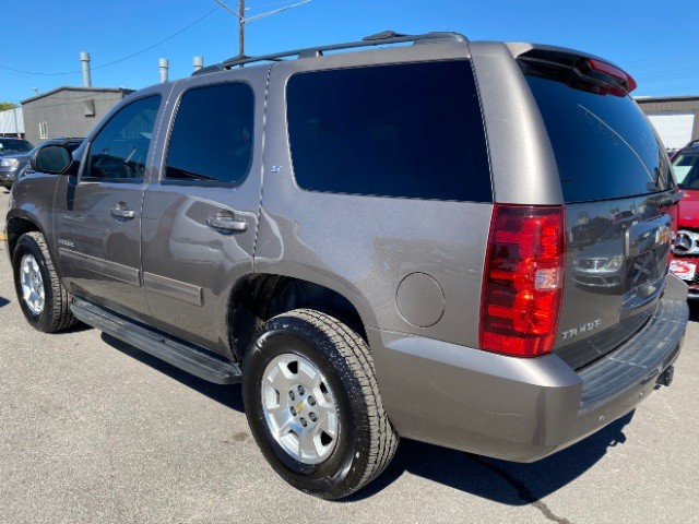 Chevrolet Tahoe Vehicle Full-screen Gallery Image 04