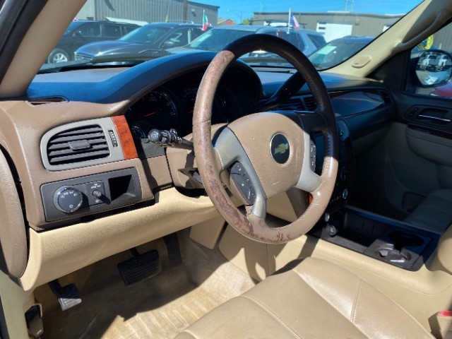 Chevrolet Tahoe Vehicle Full-screen Gallery Image 10