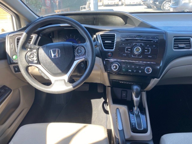 Honda Civic Sedan Vehicle Full-screen Gallery Image 06