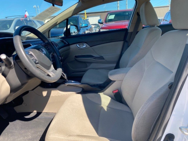 Honda Civic Sedan Vehicle Full-screen Gallery Image 08