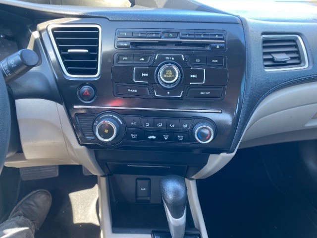 Honda Civic Sedan Vehicle Full-screen Gallery Image 11