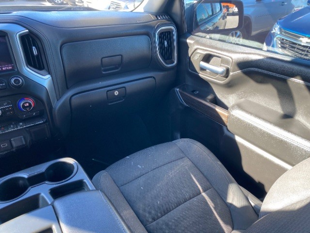 Chevrolet Silverado 1500 Vehicle Full-screen Gallery Image 10