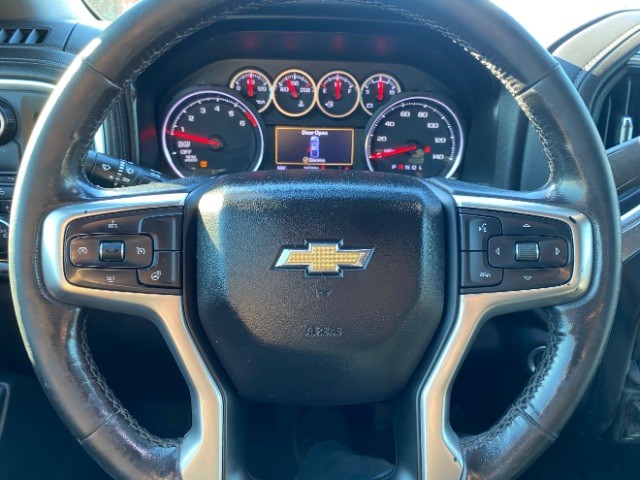 Chevrolet Silverado 1500 Vehicle Full-screen Gallery Image 14