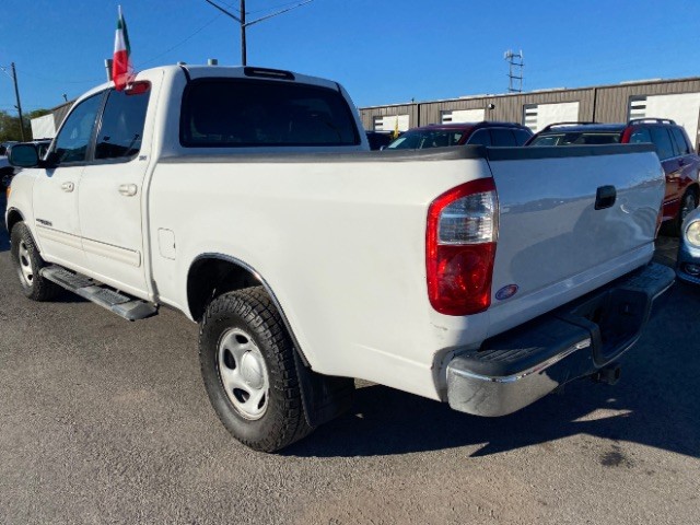 Toyota Tundra Vehicle Full-screen Gallery Image 04