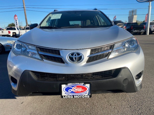 Toyota RAV4 Vehicle Full-screen Gallery Image 02