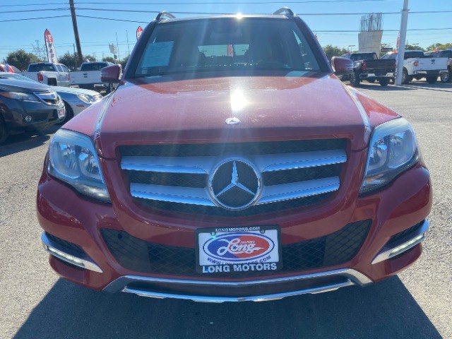 Mercedes-Benz GLK-Class Vehicle Full-screen Gallery Image 02