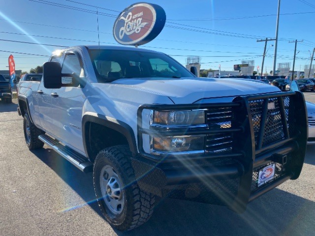 Chevrolet Silverado 2500HD Vehicle Full-screen Gallery Image 01
