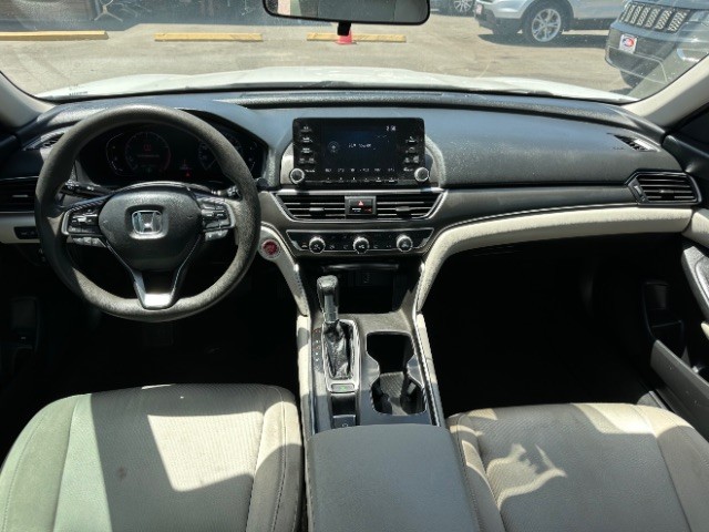 Honda Accord Sedan Vehicle Full-screen Gallery Image 06