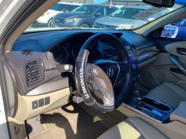 Acura RDX Vehicle Full-screen Gallery Image 09