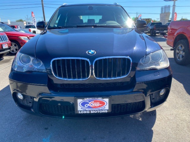 BMW X5 Vehicle Full-screen Gallery Image 02