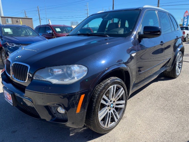 BMW X5 Vehicle Full-screen Gallery Image 03