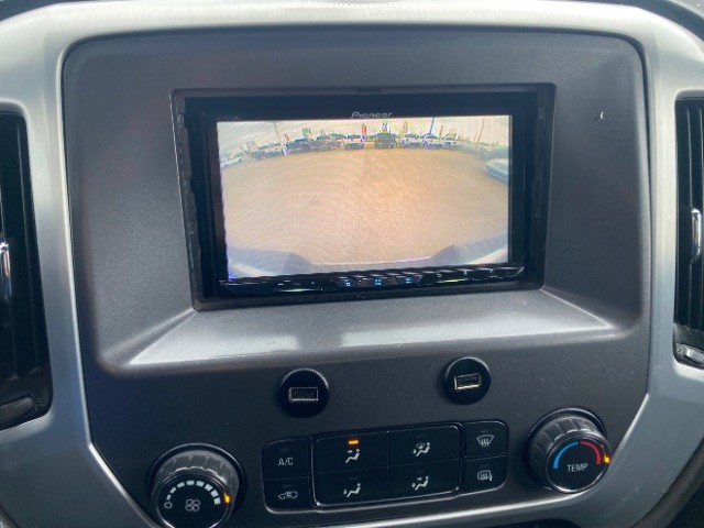 GMC Sierra 1500 Vehicle Full-screen Gallery Image 13