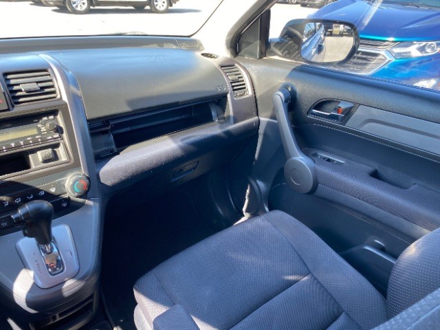 Honda CR-V Vehicle Full-screen Gallery Image 09