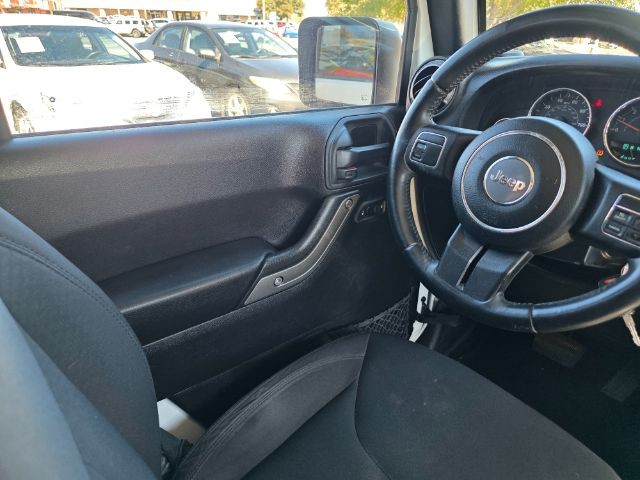 Jeep Wrangler Unlimited Vehicle Full-screen Gallery Image 08