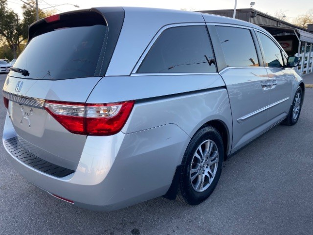 Honda Odyssey Vehicle Full-screen Gallery Image 05