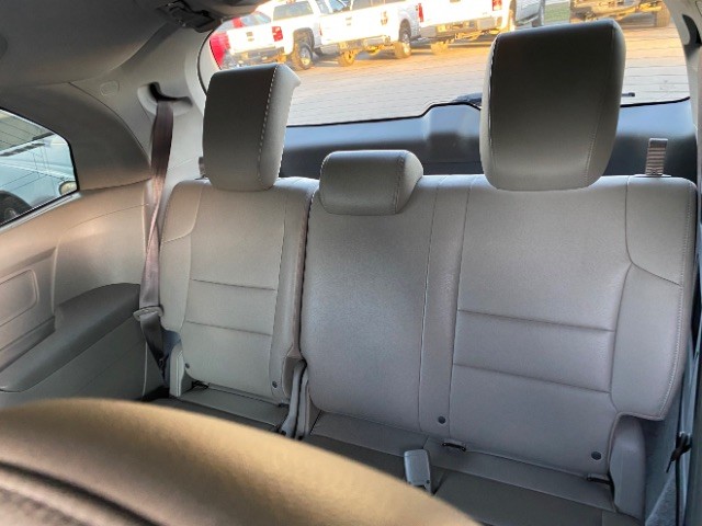 Honda Odyssey Vehicle Full-screen Gallery Image 07