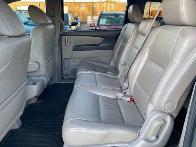 Honda Odyssey Vehicle Full-screen Gallery Image 08
