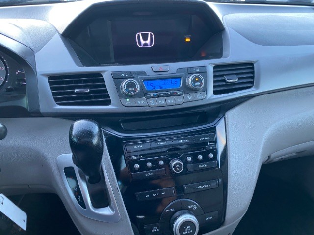 Honda Odyssey Vehicle Full-screen Gallery Image 14