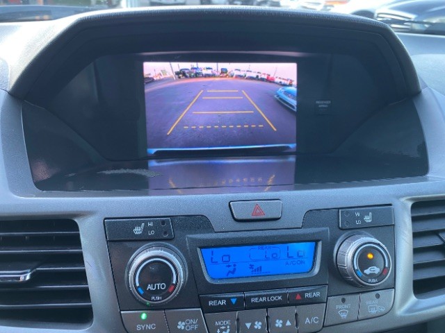 Honda Odyssey Vehicle Full-screen Gallery Image 15