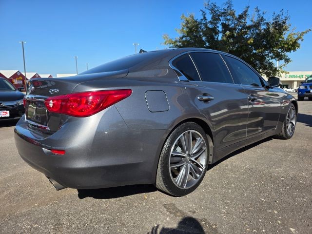 INFINITI Q50 Vehicle Full-screen Gallery Image 04