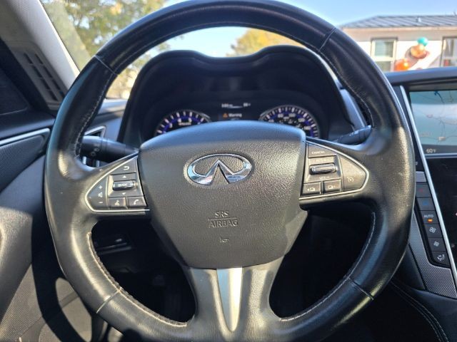 INFINITI Q50 Vehicle Full-screen Gallery Image 11