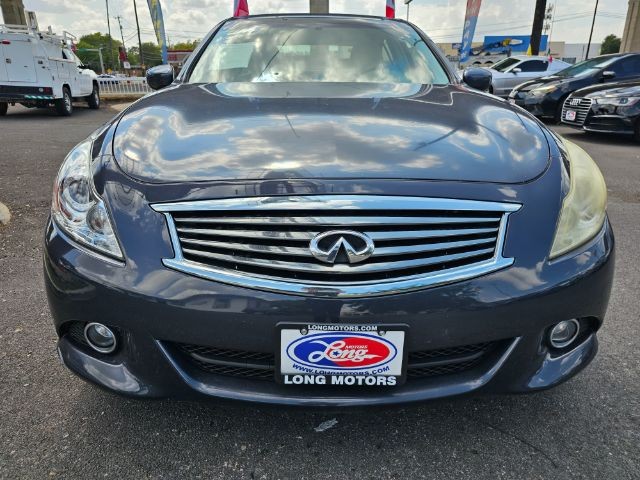 INFINITI G37 Sedan Vehicle Full-screen Gallery Image 02