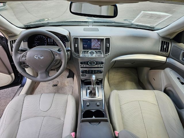 INFINITI G37 Sedan Vehicle Full-screen Gallery Image 06