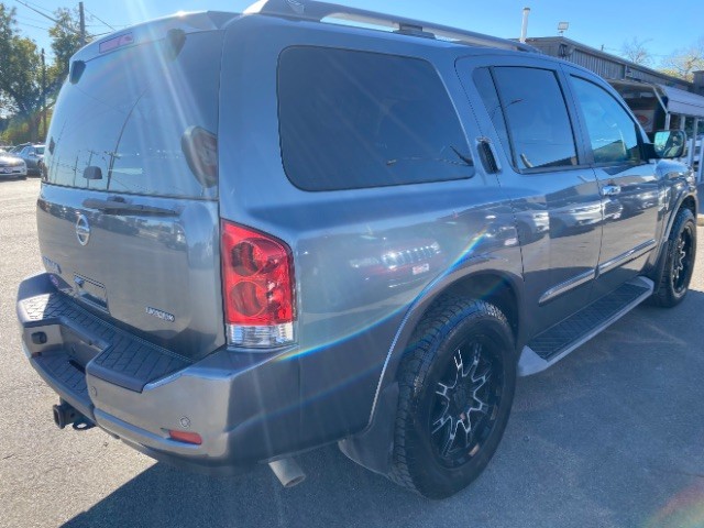 Nissan Armada Vehicle Full-screen Gallery Image 05