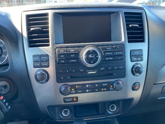 Nissan Armada Vehicle Full-screen Gallery Image 13