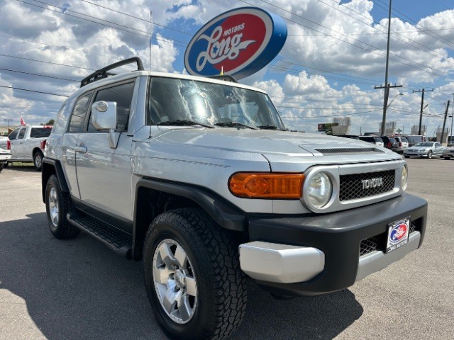 2008 Toyota FJ Cruiser Base's photo