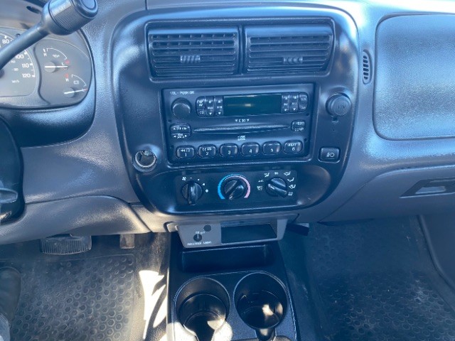 Ford Ranger Vehicle Full-screen Gallery Image 08