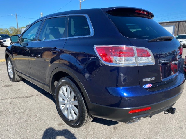 Mazda CX-9 Vehicle Full-screen Gallery Image 04