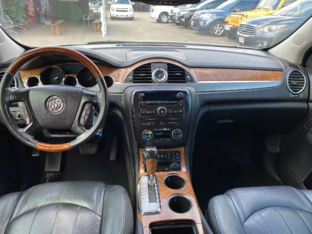 Buick Enclave Vehicle Full-screen Gallery Image 06