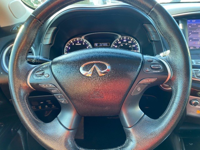 INFINITI JX35 Vehicle Full-screen Gallery Image 16