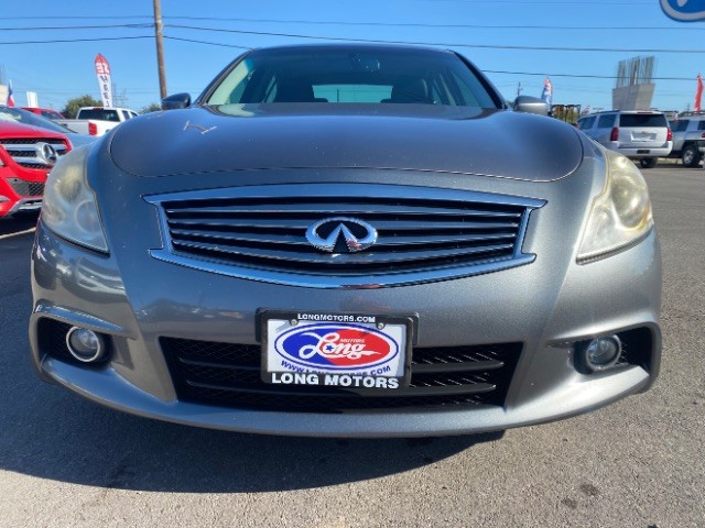 INFINITI G37 Sedan Vehicle Full-screen Gallery Image 02