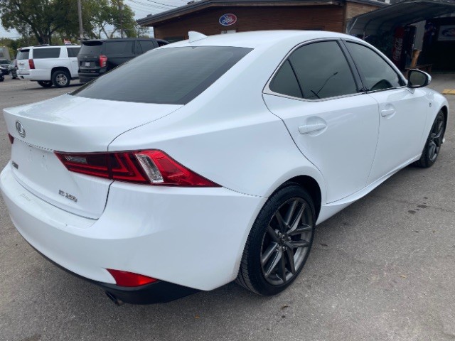 Lexus IS 250 Vehicle Full-screen Gallery Image 05