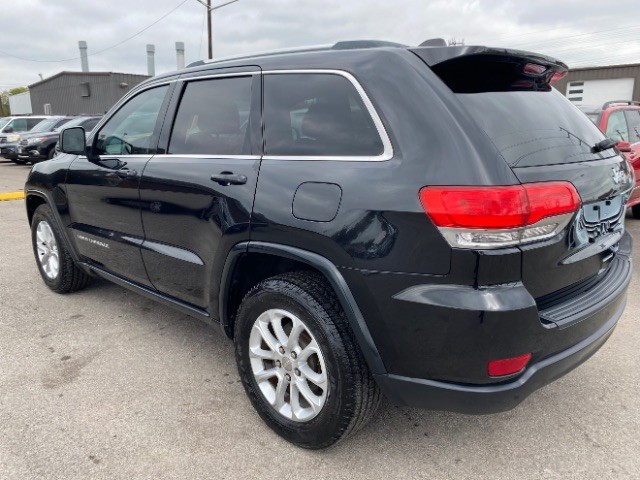 Jeep Grand Cherokee Vehicle Full-screen Gallery Image 03