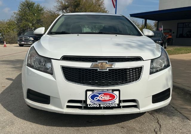 Chevrolet Cruze Vehicle Full-screen Gallery Image 03