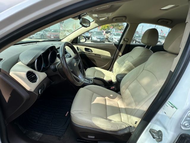 Chevrolet Cruze Vehicle Full-screen Gallery Image 07