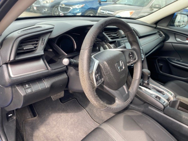 Honda Civic Sedan Vehicle Full-screen Gallery Image 09