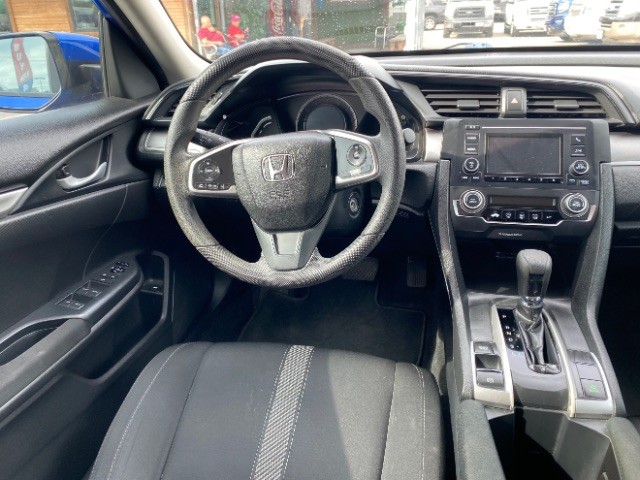 Honda Civic Sedan Vehicle Full-screen Gallery Image 11