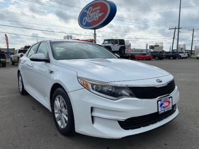 2018 Kia Optima LX's photo
