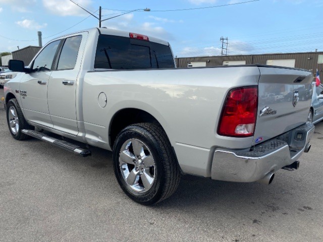 Ram 1500 Vehicle Full-screen Gallery Image 04