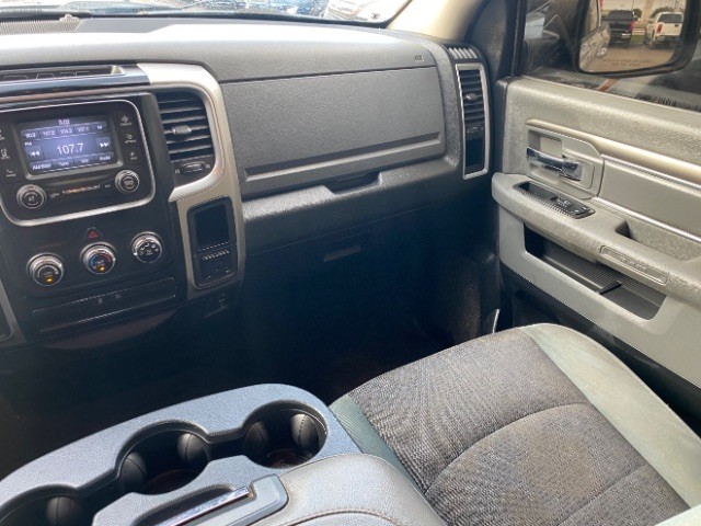 Ram 1500 Vehicle Full-screen Gallery Image 10