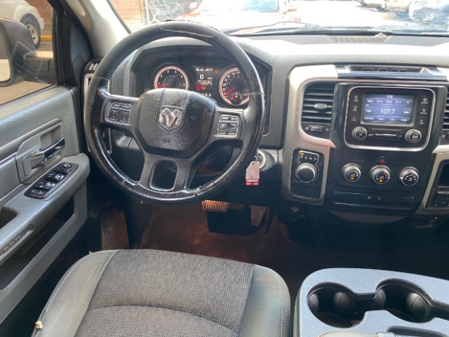 Ram 1500 Vehicle Full-screen Gallery Image 11