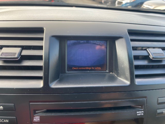 Toyota Highlander Vehicle Full-screen Gallery Image 13