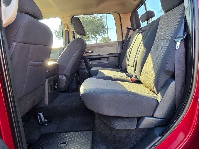 Ram 1500 Vehicle Full-screen Gallery Image 09